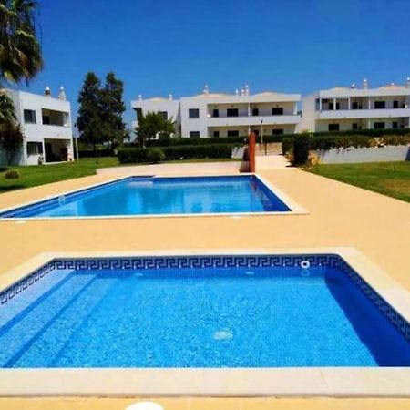 Lake Apartment - Pool And Sea View & Tennis Court & Bbq Pêra Extérieur photo