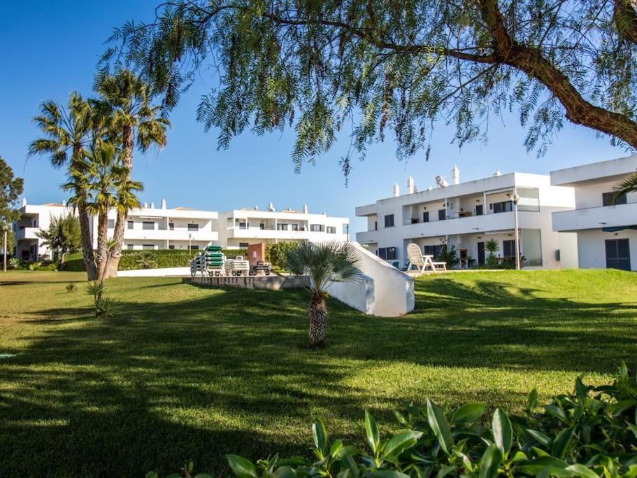 Lake Apartment - Pool And Sea View & Tennis Court & Bbq Pêra Extérieur photo